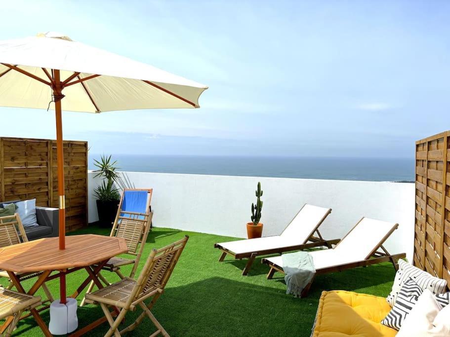 Nazare Boutique W Sea View And Private Rooftop Terace Apartment Exterior photo