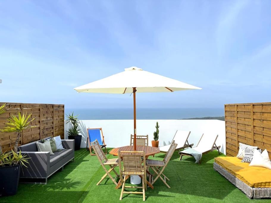 Nazare Boutique W Sea View And Private Rooftop Terace Apartment Exterior photo